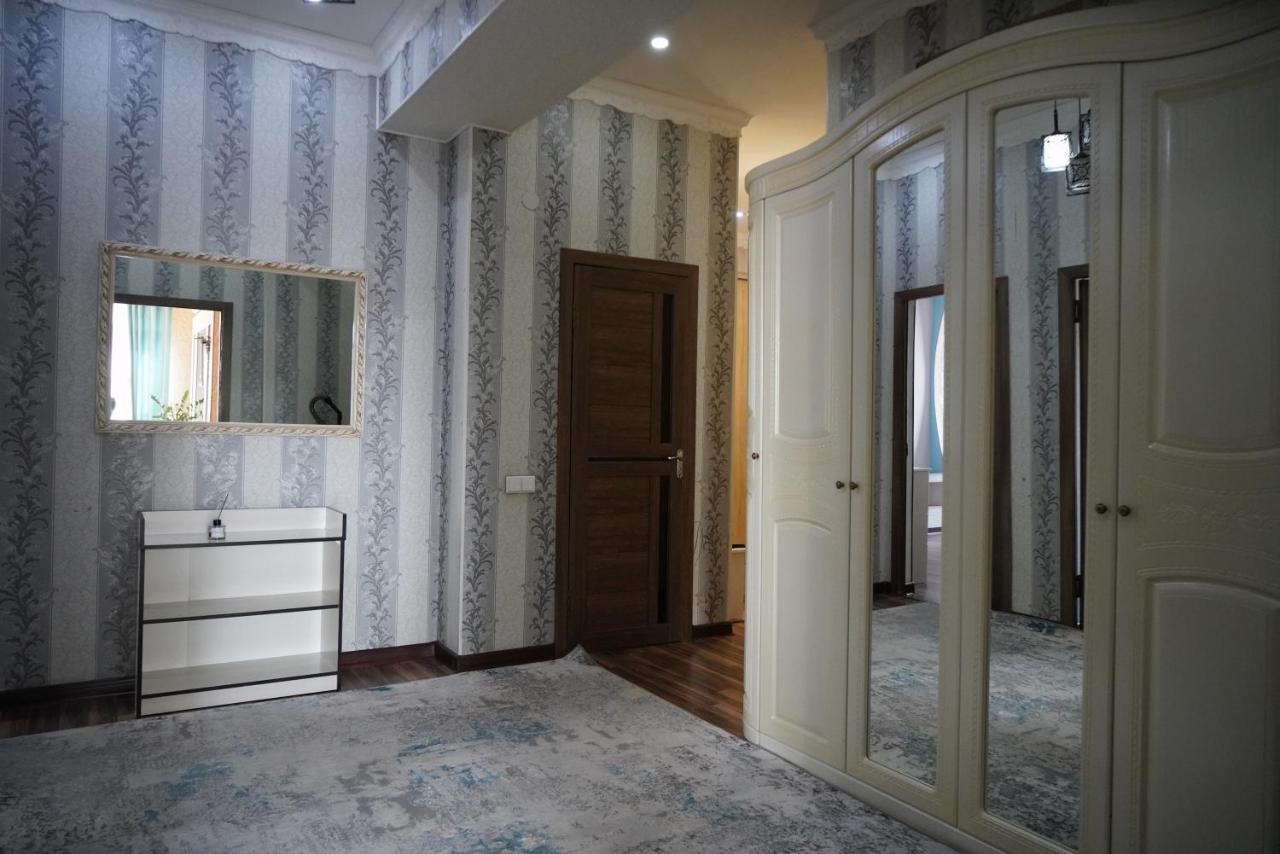 Nice And Comfortable Apartment In The Downtown Of บิชเคก ภายนอก รูปภาพ