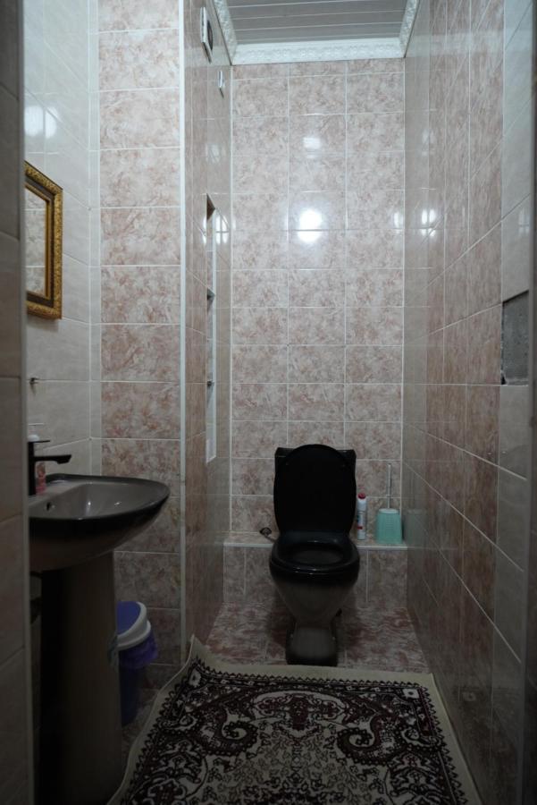 Nice And Comfortable Apartment In The Downtown Of บิชเคก ภายนอก รูปภาพ